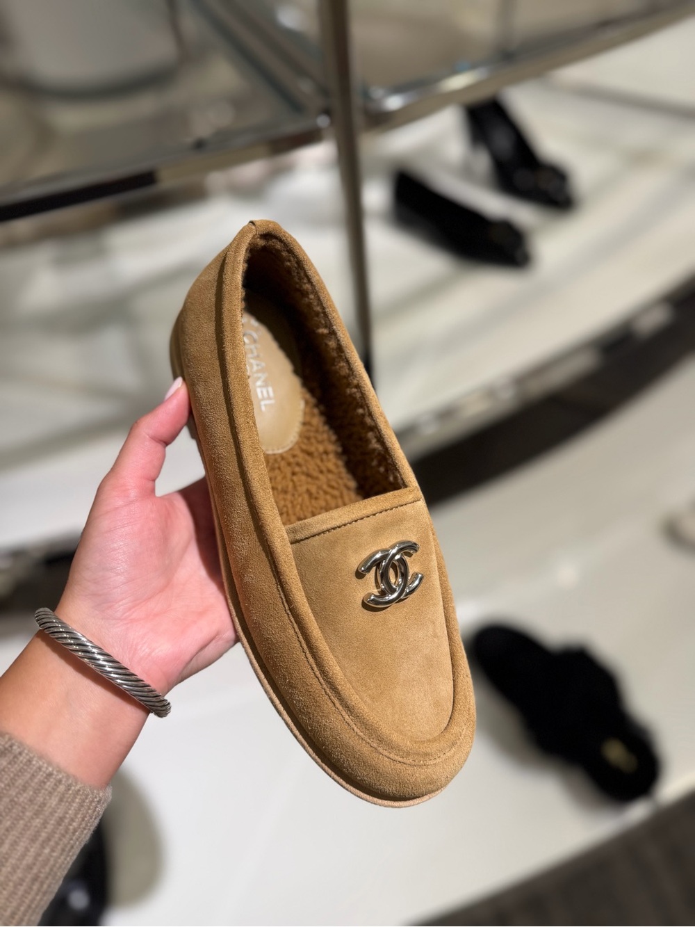 Chanel Cottage Moccasin in suede beige